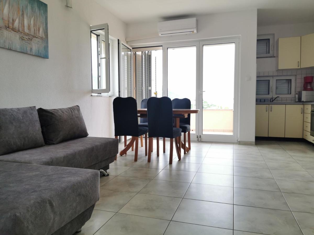 Apartments Golub Cesarica Extérieur photo