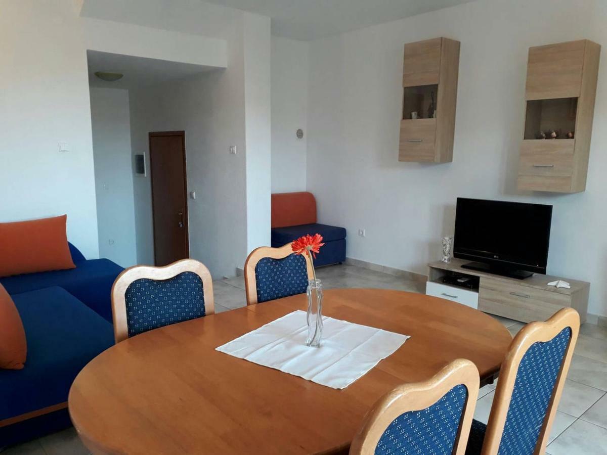 Apartments Golub Cesarica Extérieur photo