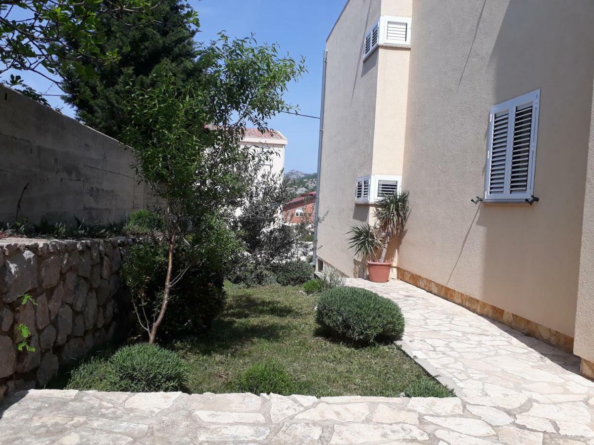 Apartments Golub Cesarica Extérieur photo